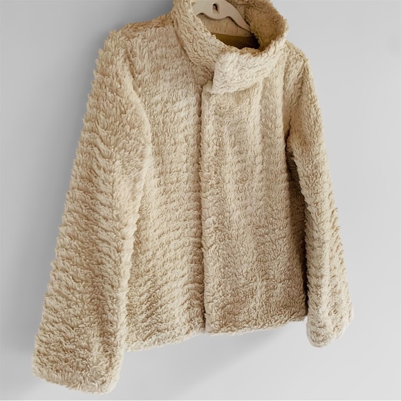 Patagonia Pelage High Pile Zip-up Fleece Coat - Picture 3 of 4